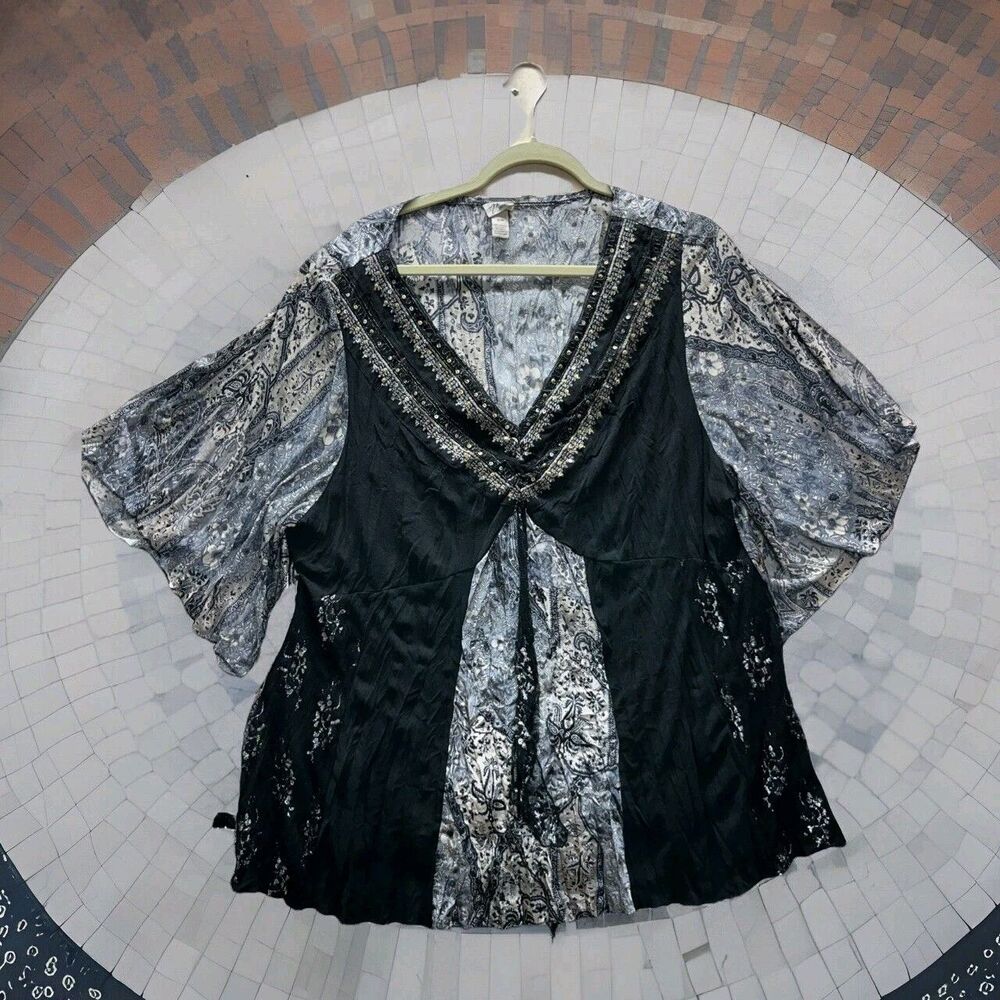 Vvenezia Womens Sz 18-20 Gray And Black  Short Sleeve Blouse With Floral Accent